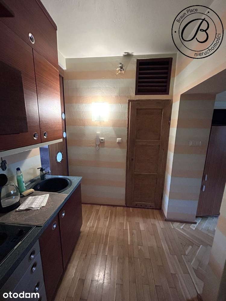 Śródmieście, ul. NOWOLIPIE 13/15, 2 pokoje 32 m²