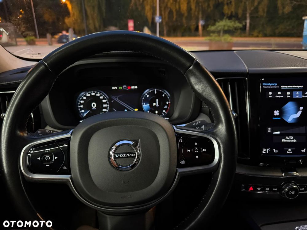 Volvo XC 60 B4 D AWD Inscription - 31
