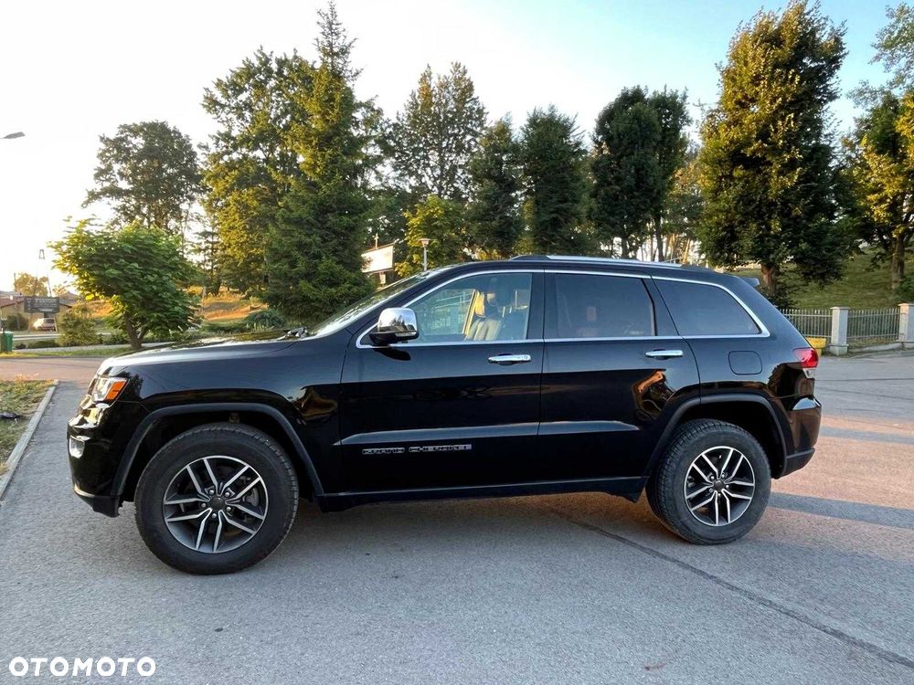 Jeep Grand Cherokee - 1
