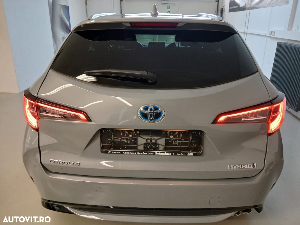 Toyota Corolla 2.0 Hybrid Touring Sports Team Deutschland - 4