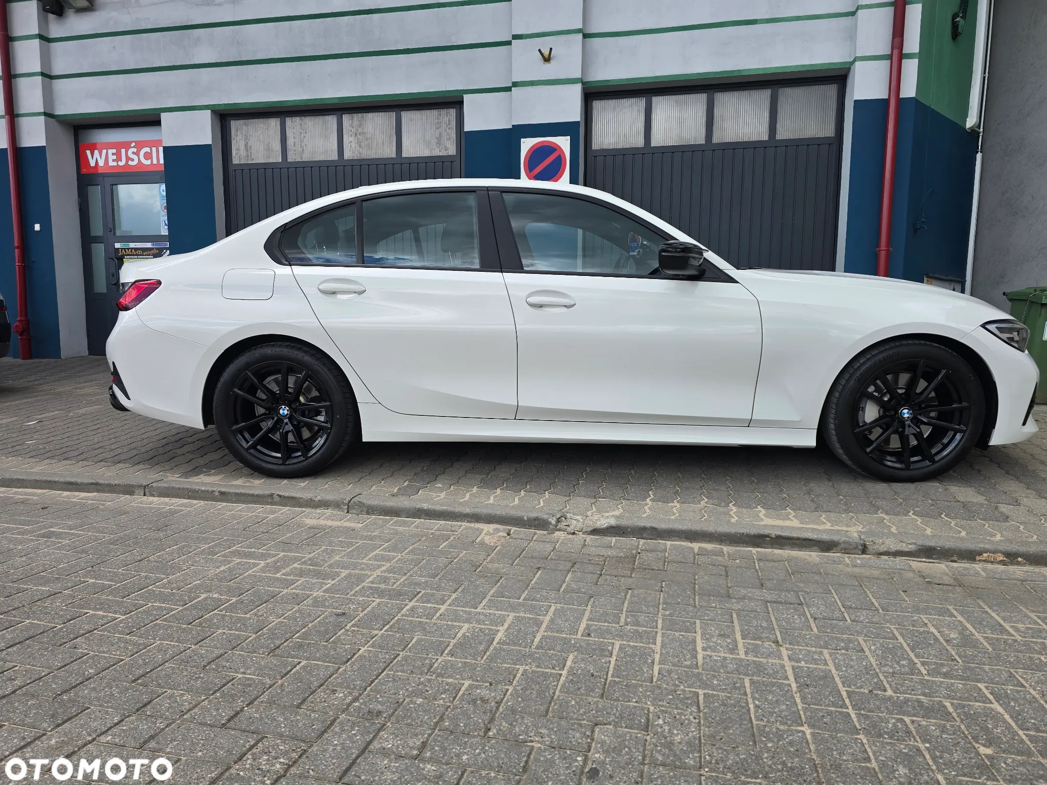 BMW Seria 3 330i Luxury Line - 2