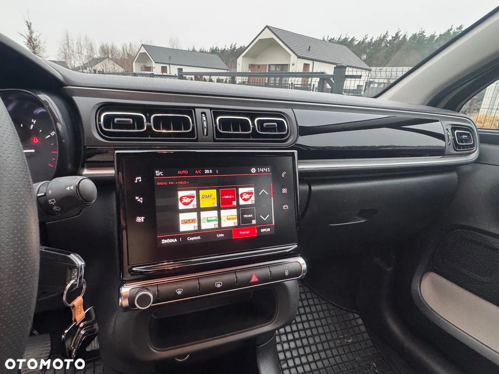 Citroën C3 1.2 PureTech Shine - 21