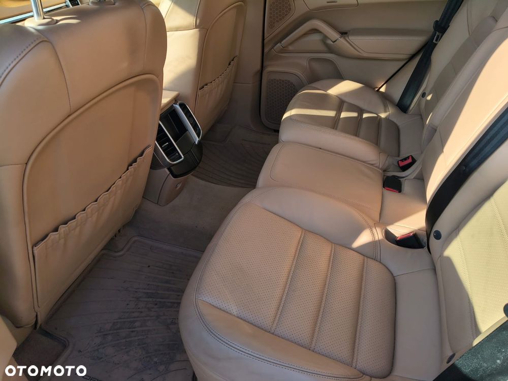 Porsche Cayenne S Diesel - 6