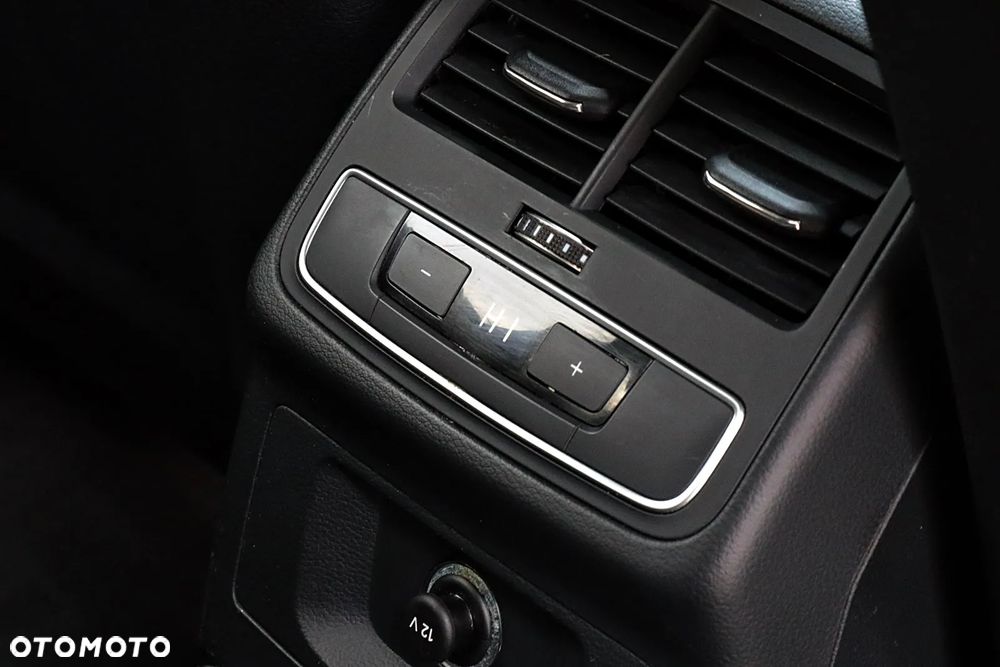 Audi A4 Allroad 2.0 TDI Quattro S tronic - 35