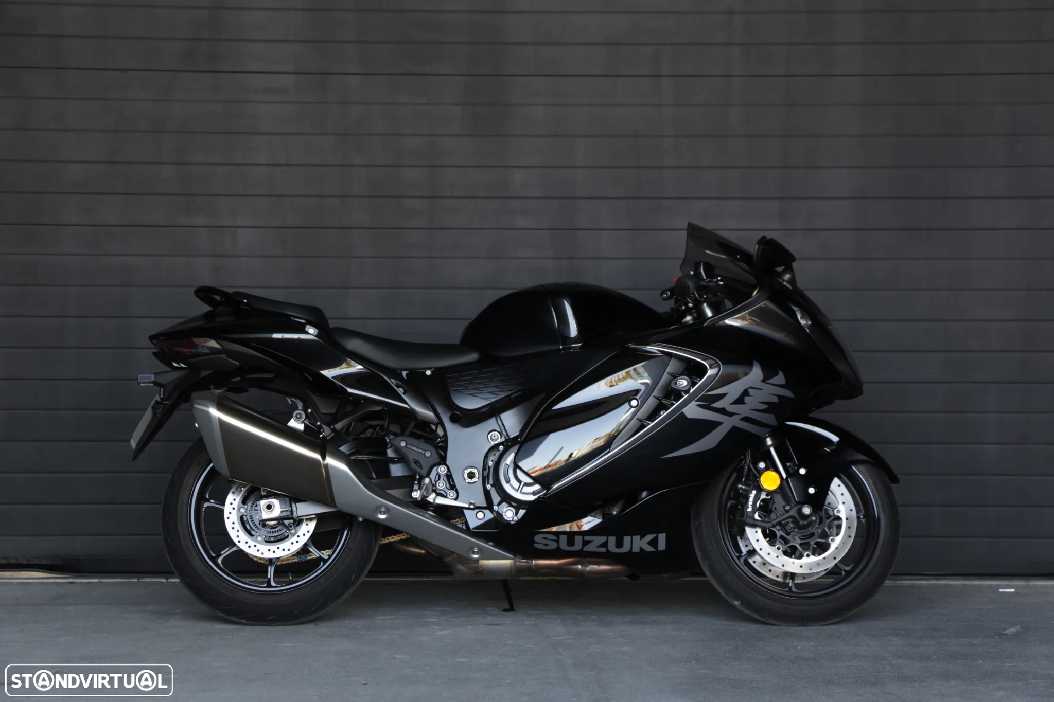 Suzuki GSX Hayabusa - 2