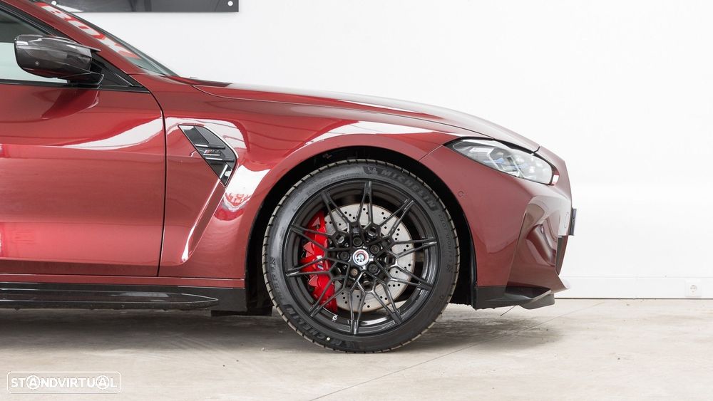 BMW M4 Competition Pack 50 anos M - 18