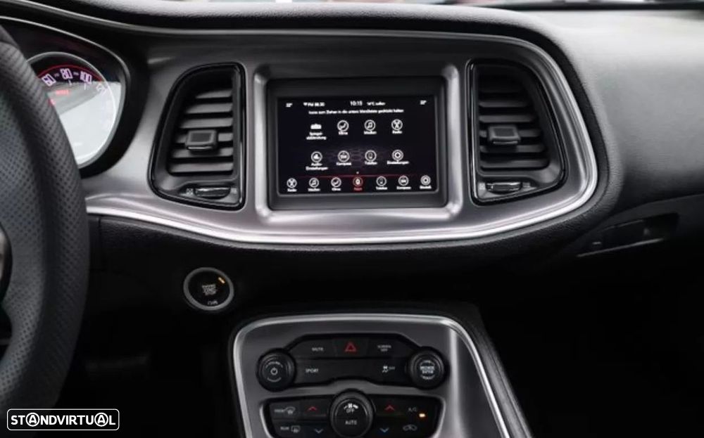 Dodge Challenger - 13