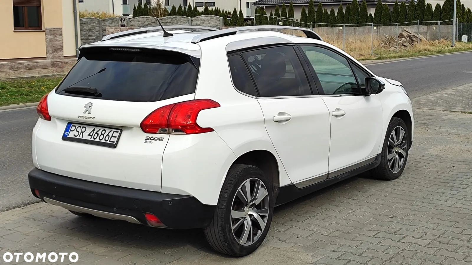 Peugeot 2008 1.6 e-HDi Allure S&S - 1