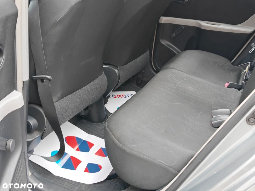 Toyota Yaris 1.33 Prestige - 11