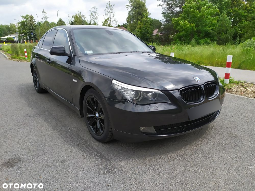 BMW Seria 5 520i - 4