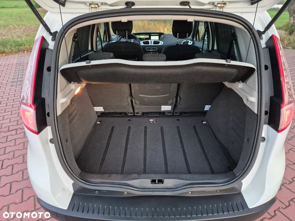 Renault Scenic 1.6 16V 110 Dynamique - 30