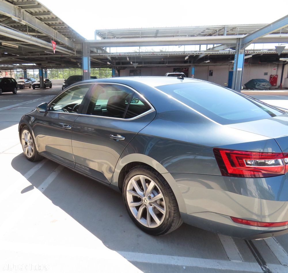 Skoda Superb 2.0 TDI 4X4 DSG Style - 7