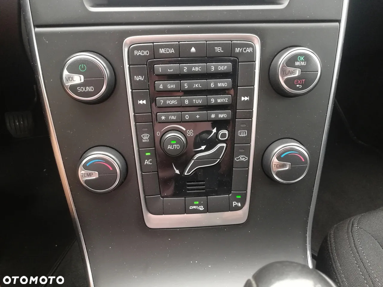 Volvo V60 DRIVe - 15