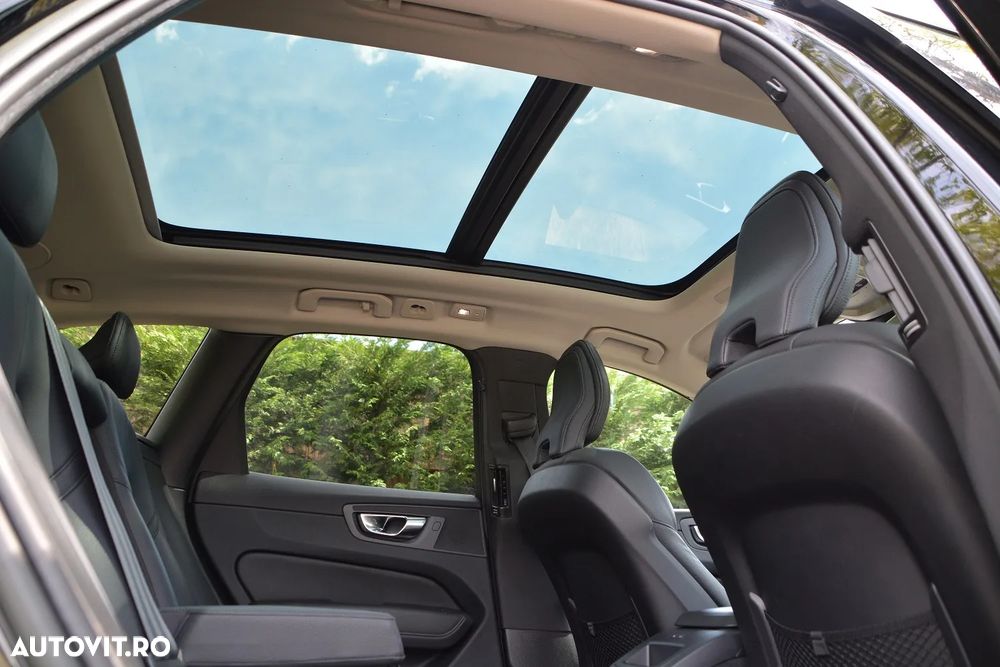 Volvo XC 60 B4 D AWD Plus Dark - 5