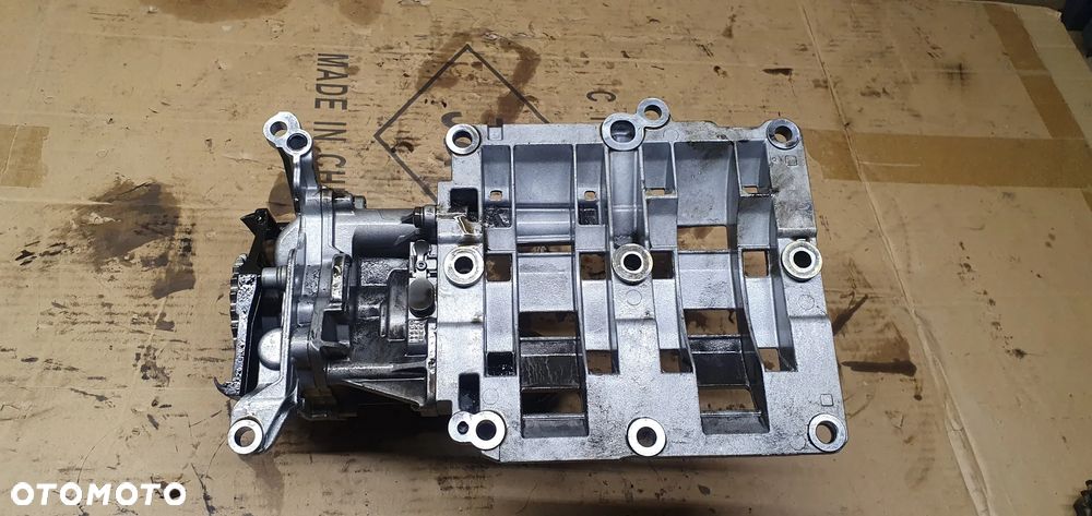 Pompa oleju olejowa smok BMW 1 E87 Lift 2.0D 7798014 - 4