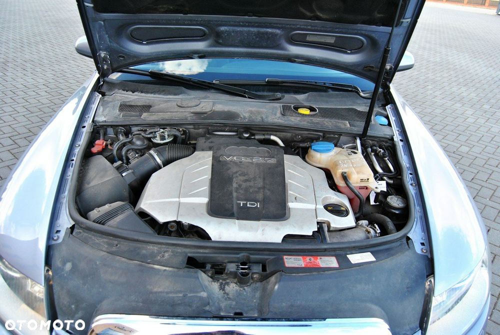 Audi A6 Avant - 16