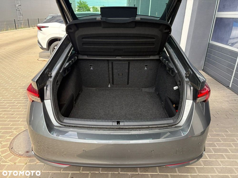Skoda Octavia 1.5 TSI mHEV Selection DSG - 19