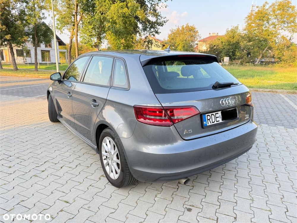 Audi A3 Sportback 1.6 TDI ultra Attraction - 7