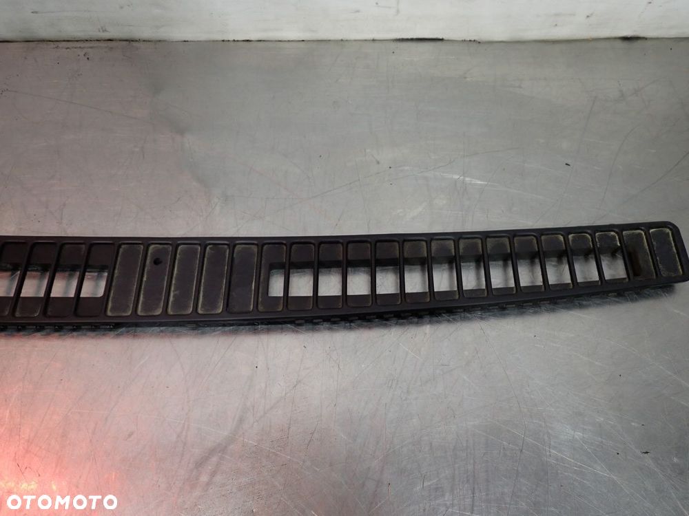 KRATKA DESKI ROZDZIELCZEJ JEEP GRAND CHEROKEE I - 3