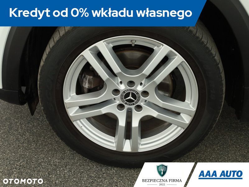 Mercedes-Benz GLB - 14