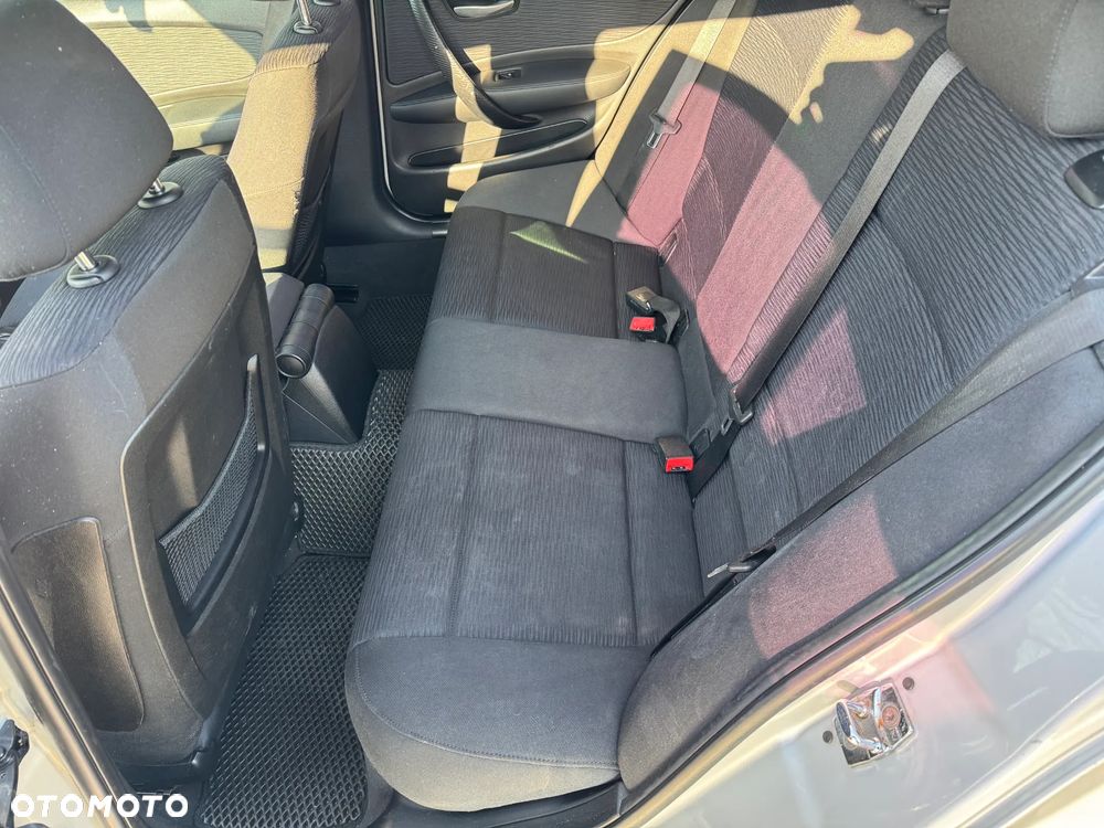 BMW Seria 1 118i Edition Sport - 11