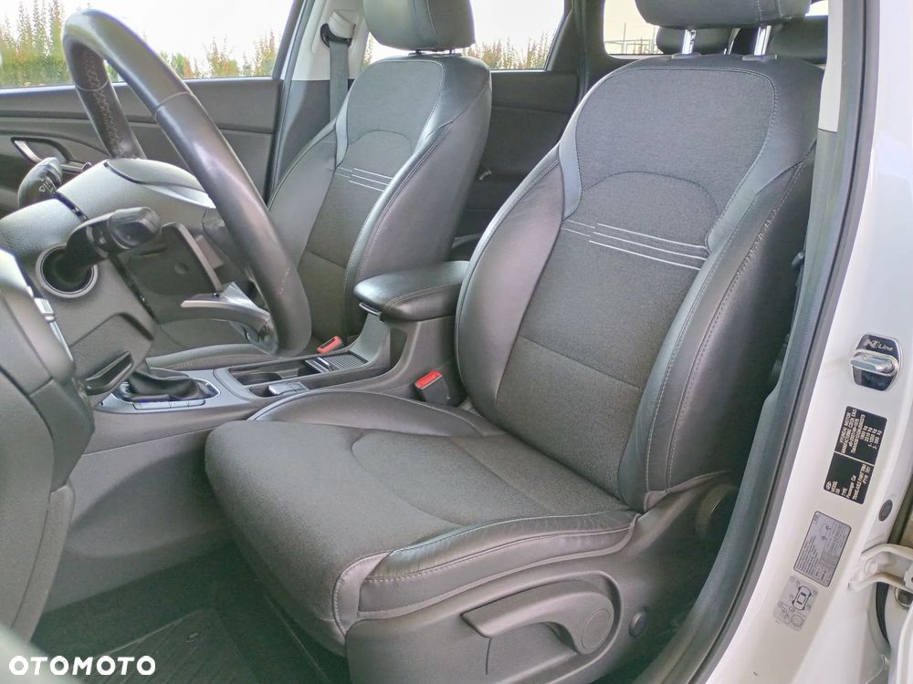 Hyundai i30 1.5 T-GDI 48V-Hybrid DCT N-Line - 15