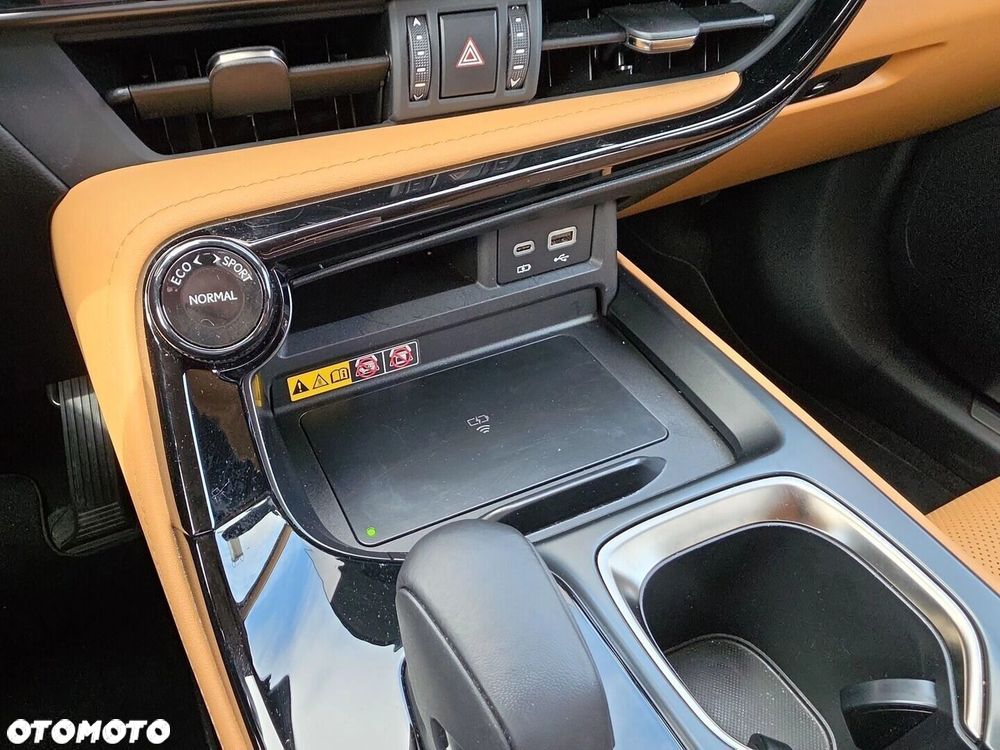 Lexus NX 350h Prestige AWD - 27