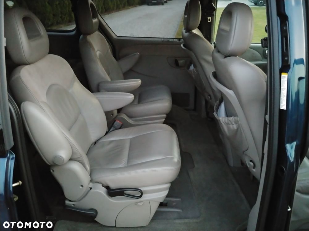 Chrysler Grand Voyager 3.3 Limited AWD - 23