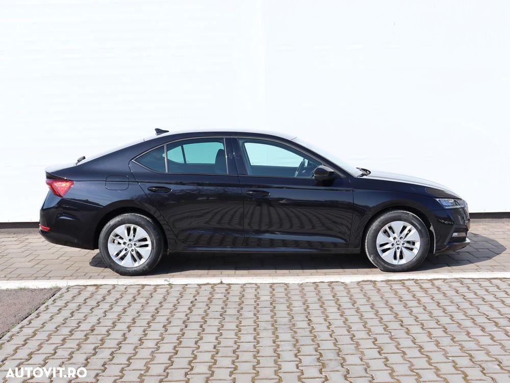 Skoda Octavia 2.0 TDI DSG Ambition - 5