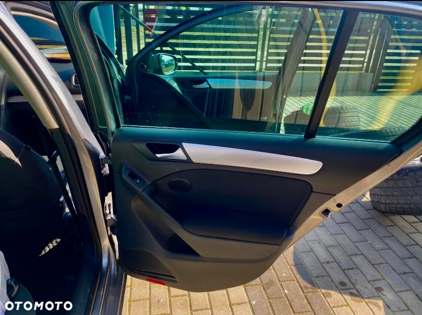 Volkswagen Golf 1.2 TSI DSG Team - 9