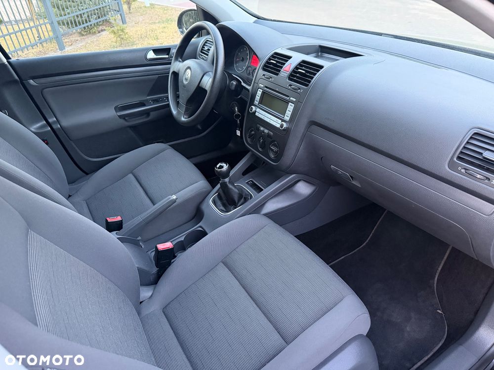 Volkswagen Golf 1.6 Team - 15