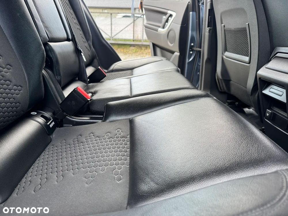 Land Rover Discovery Sport - 31