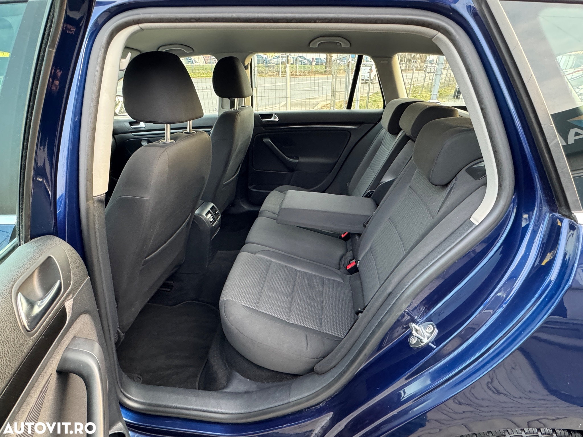 Volkswagen Golf 2.0 TDI Comfortline - 21
