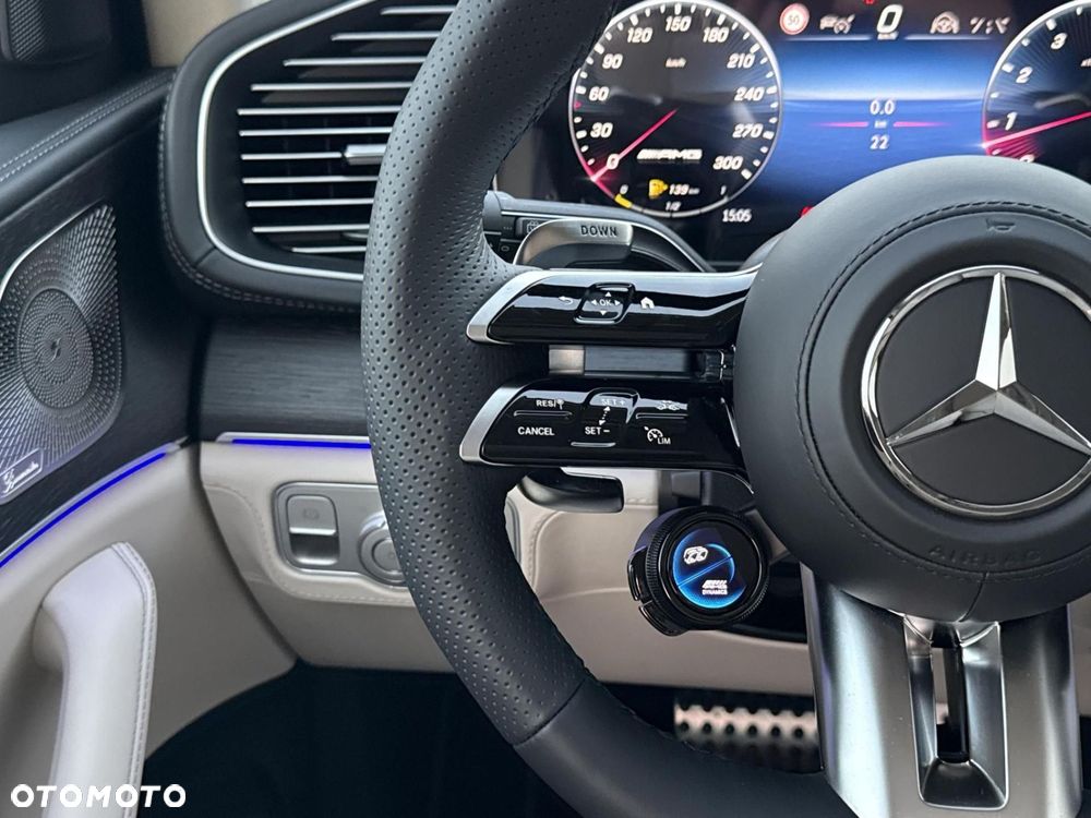 Mercedes-Benz GLS - 25