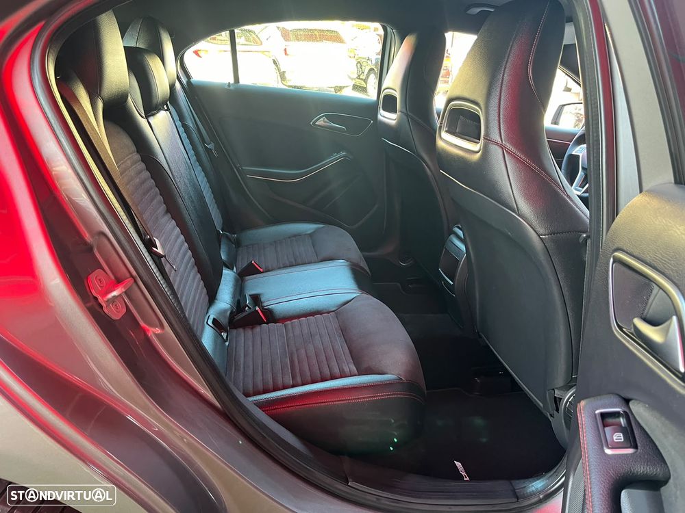 Mercedes-Benz A 200 CDI 7G-DCT AMG Line - 14