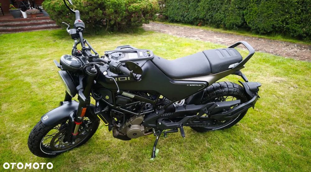 Husqvarna Svartpilen - 11