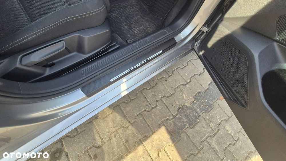 Volkswagen Passat - 39