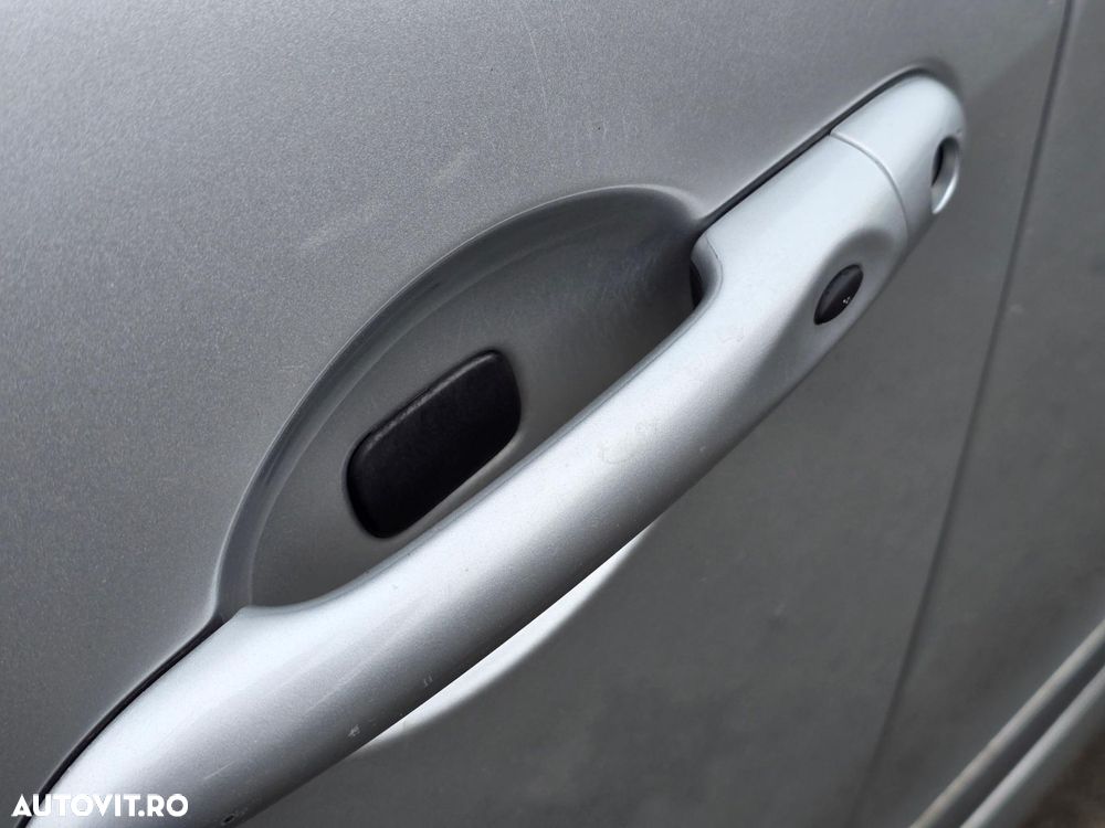 Renault Grand Scenic - 9