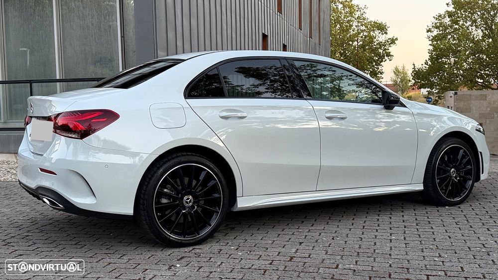 Mercedes-Benz A 250 Limousine e AMG Line - 9