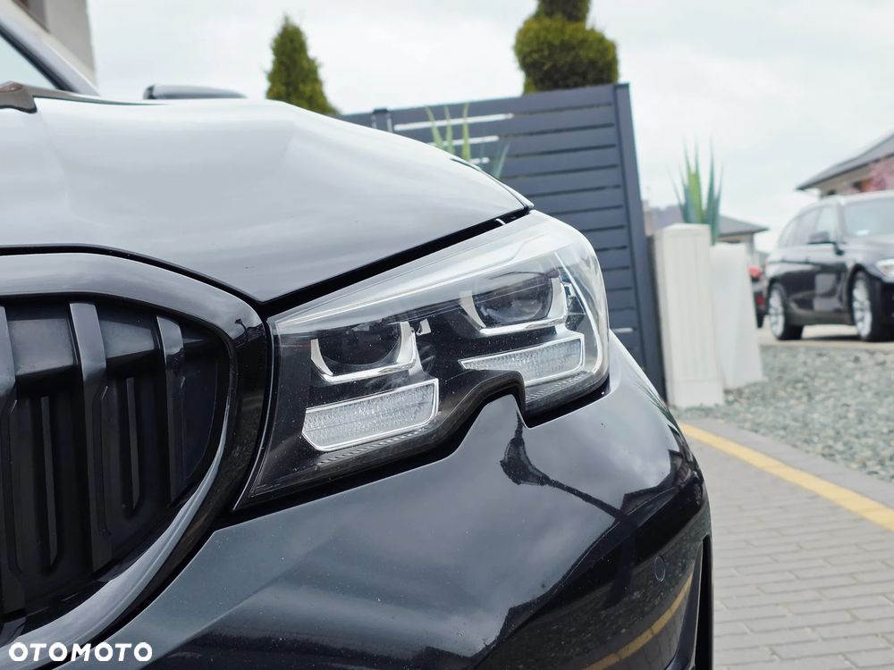 BMW Seria 3 330e Sport Line - 8