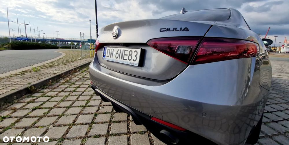Alfa Romeo Giulia 2.0 Turbo Veloce Q4 - 4
