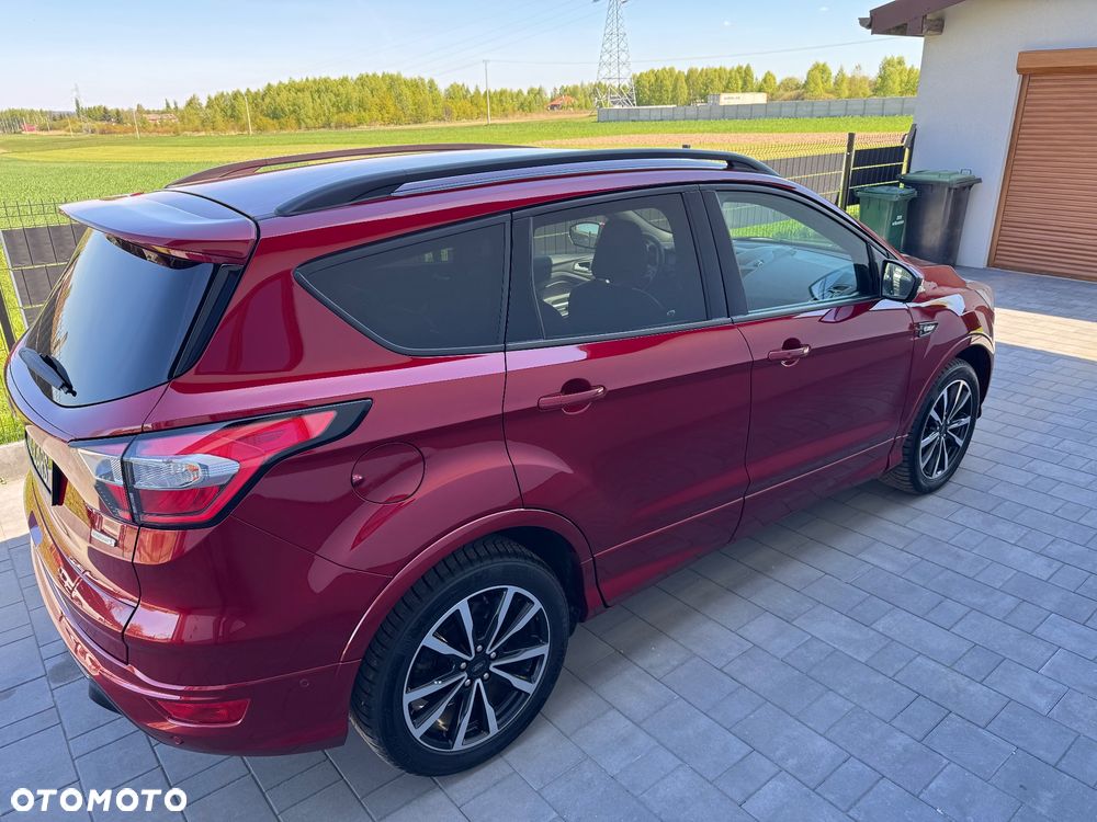 Ford Kuga 1.5 EcoBoost 2x4 ST-Line - 15