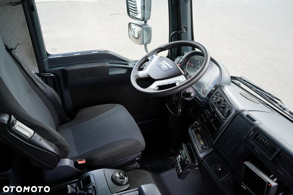 MAN TGM / 26.340 / EURO 5 / CHŁODNIA + WINDA / 24 PALETY / OŚ SKRĘTNA - 12