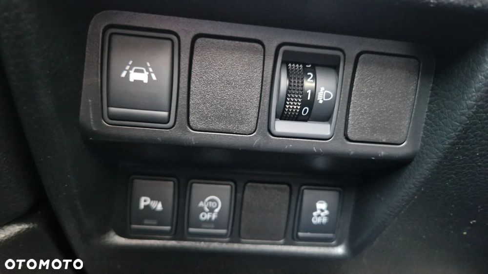 Nissan Qashqai 1.6 DCi Tekna - 33