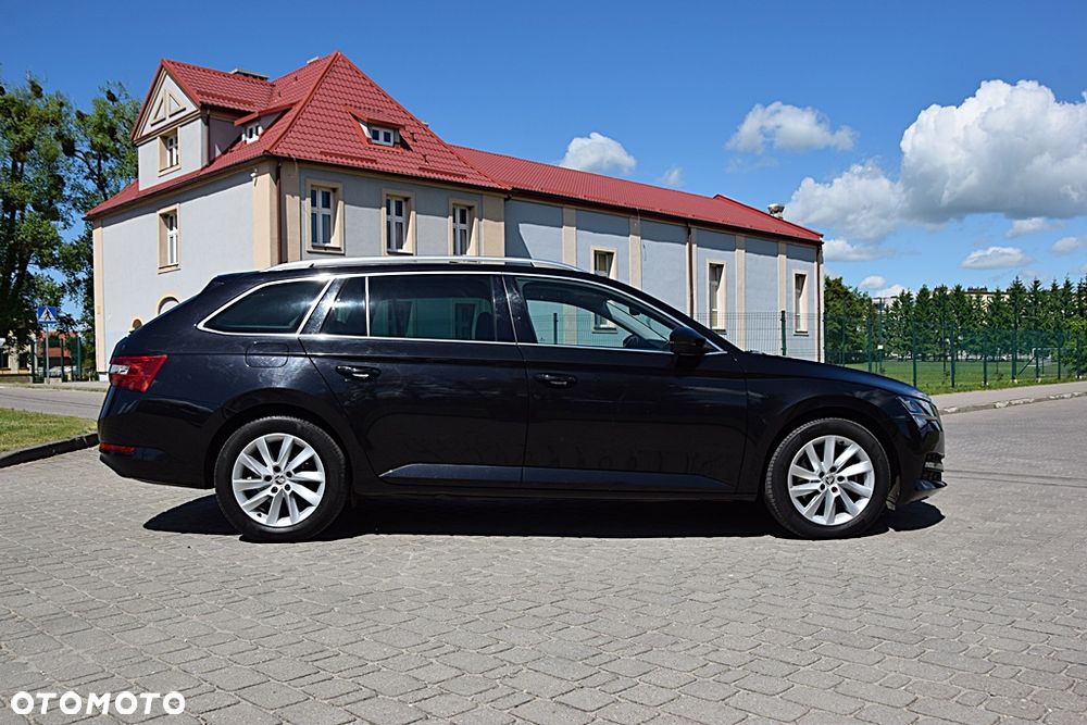 Skoda Superb 2.0 TDI Active DSG7 - 6