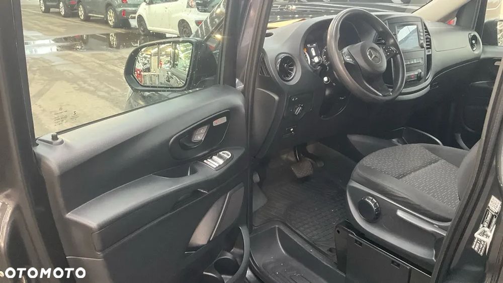 Mercedes-Benz Vito - 10