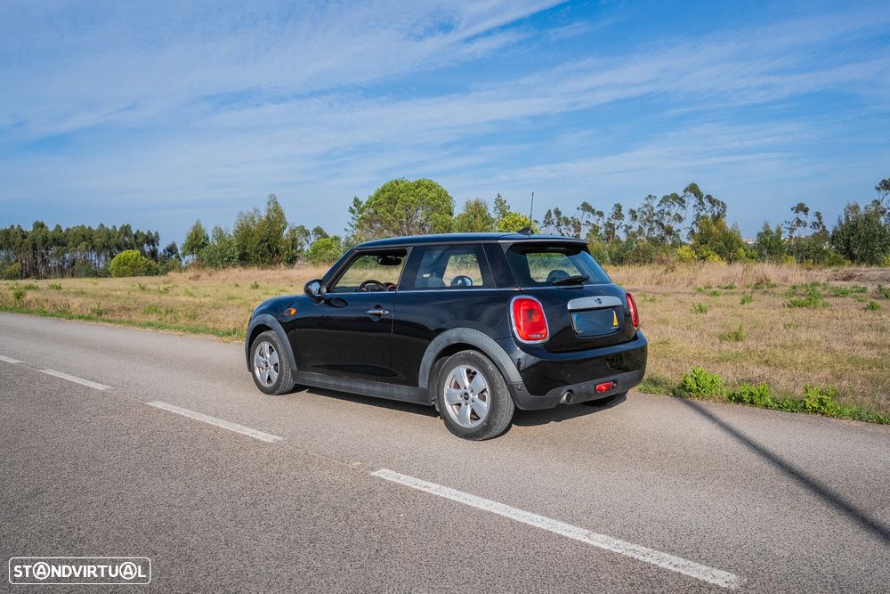 MINI 3 Portas Cooper D - 3
