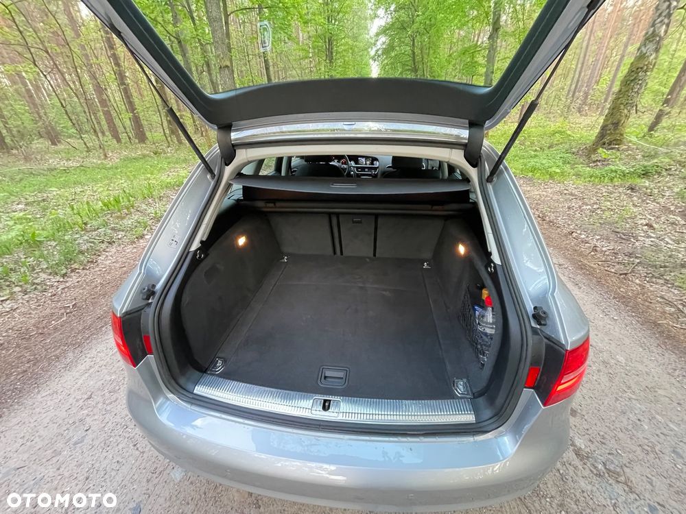 Audi A4 Avant - 10