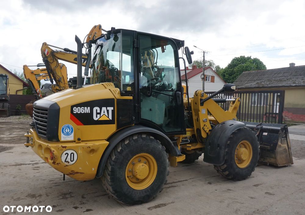 Caterpillar CAT 906 M - 6