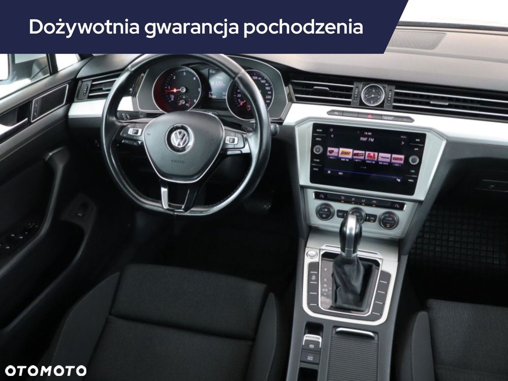 Volkswagen Passat Variant - 9